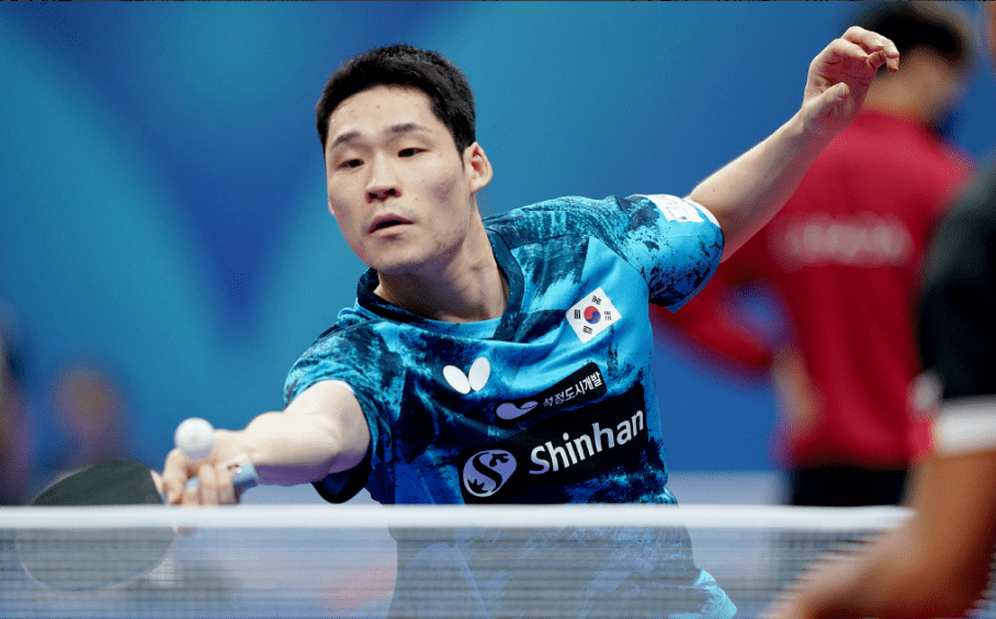 与前锋之间 与前锋之间