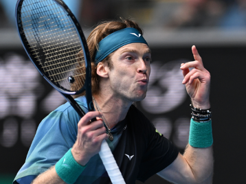 雪地足球的 雪地足球的